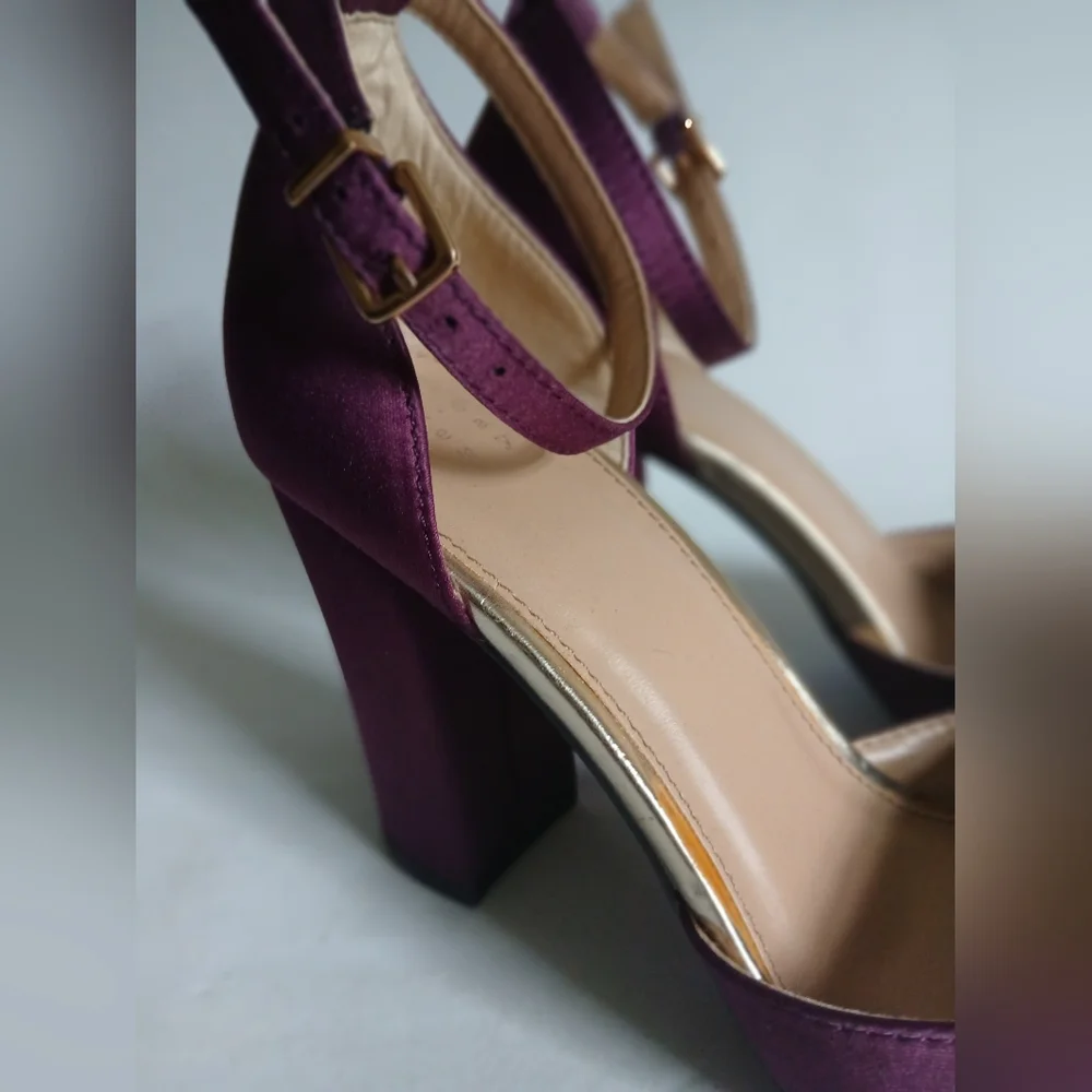 Women's A New Day burgundy fabric ankle strap heeled shoes Sz7M thick heel - Picture 10 of 16